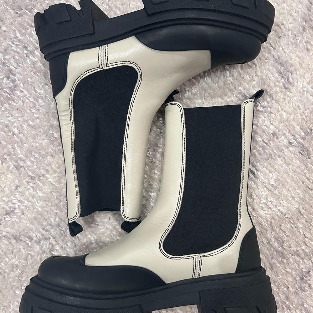 Stylish Black and Cream Chunky Boots
